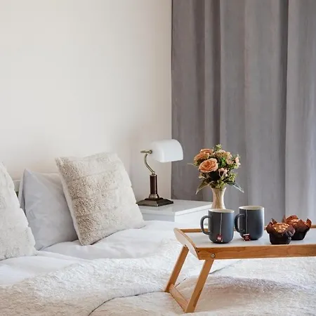 Park I Quiet Center I Fast Wi-fi I Cozy Apartment Riga